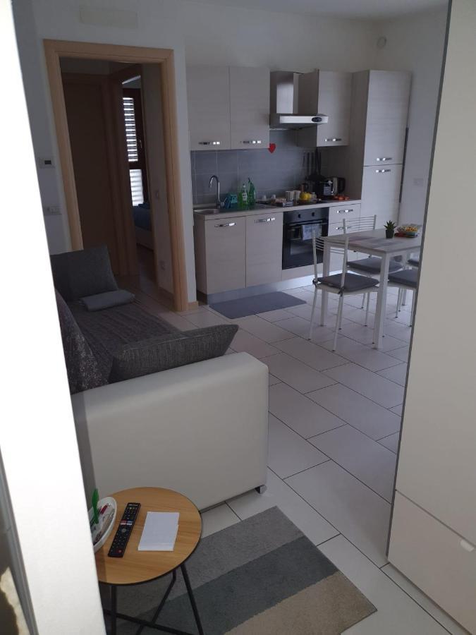 Appartement Bilocale Luminoso, Ottima Posizione à Sondrio Extérieur photo